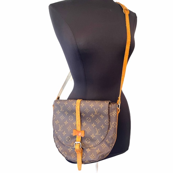 Louis Vuitton Monogram Chantilly MM Messenger Bag - Picture 2 of 10